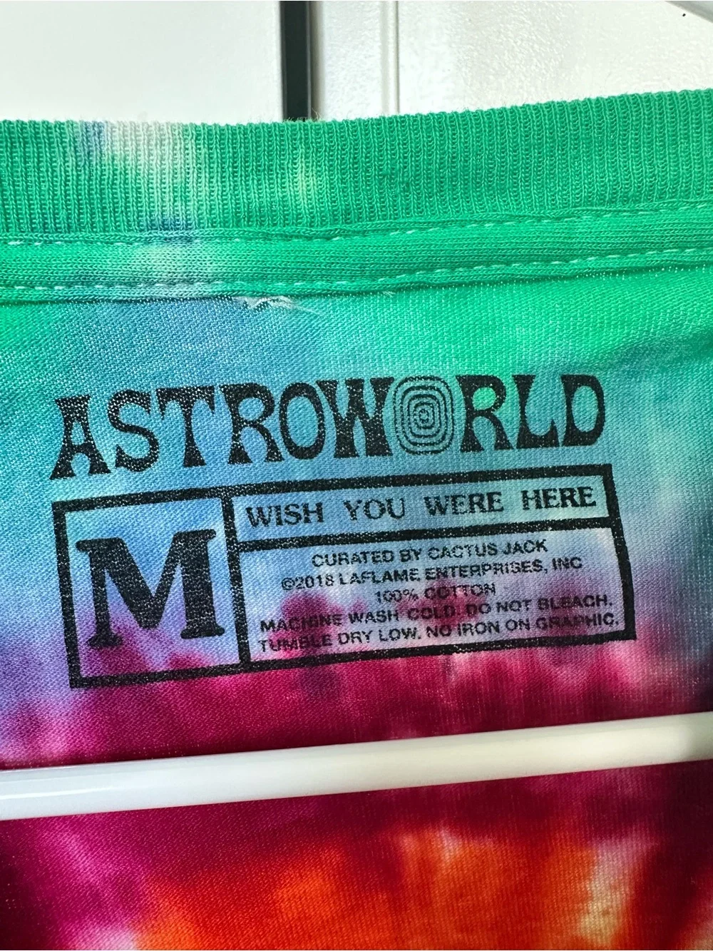 Travis Scott Astroworld Smiley Tie-Dye Graphic T-Shirt - Picture 8 of 8
